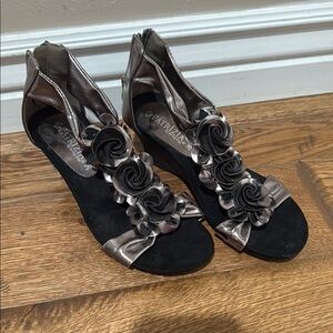 Women's Black and Silver Sandals